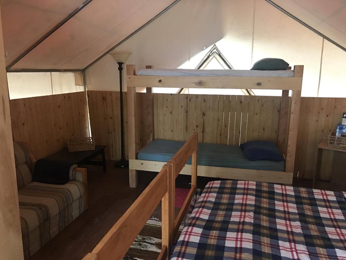 פיירבנקס Sven'S Basecamp Hostel מראה חיצוני תמונה
